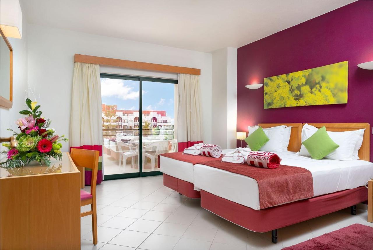 Grand Muthu Forte Da Oura Albufeira Exterior photo A typical room at the Iberostar Grand Hotel at Playa del Inglés, Gran Canaria