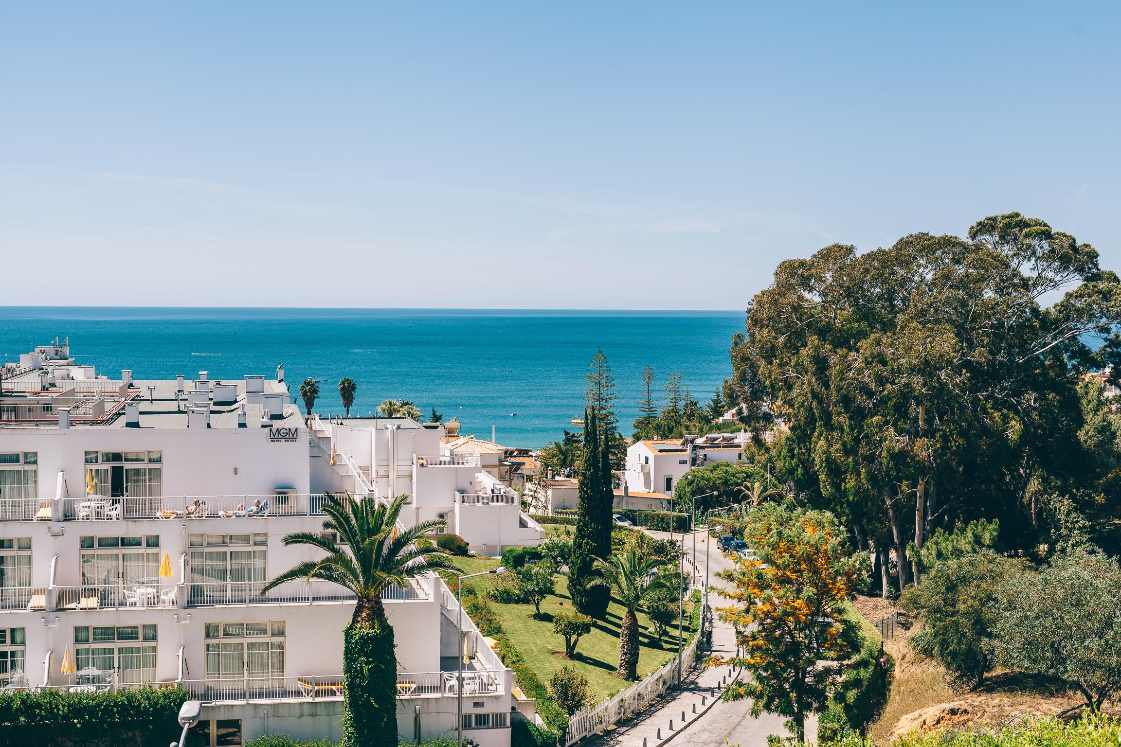 Grand Muthu Forte Da Oura Albufeira Exterior photo View of the Mediterranean from the campus